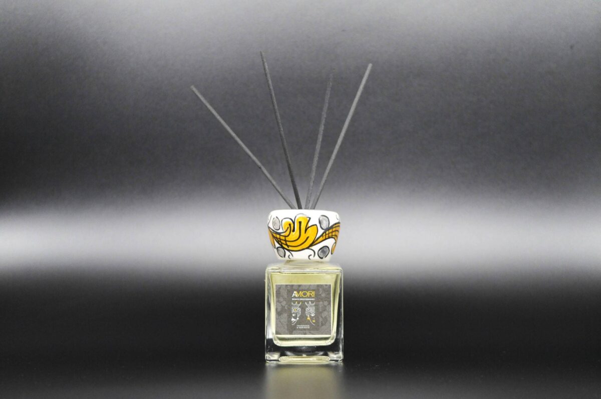 DSC_0700 Fragranza Zagarella 100 ml con collare Ionico