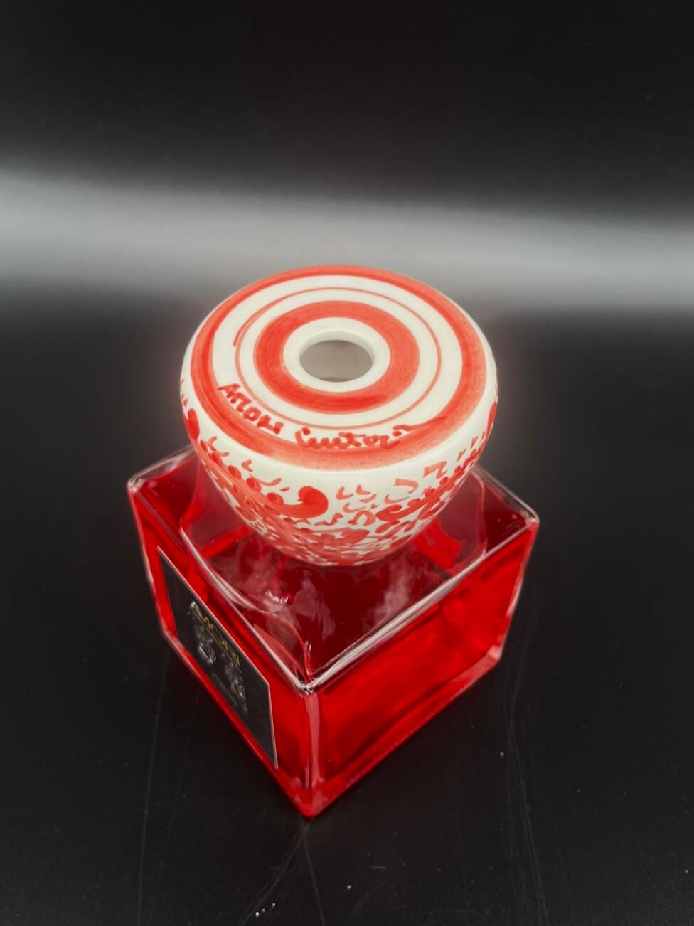 WhatsApp Image 2025-12-16 at 11.28.48 Scatola 5Sensi Fragranza Rosso Etna 500 ml con collare Jonico