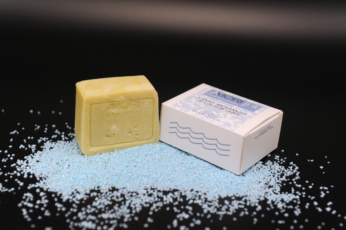 sapone al sale marino di lato SALI'A Sapone artigianale all'olio di oliva