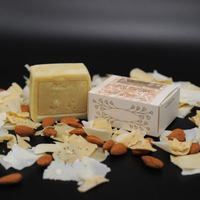 sapone artiginale all'olio di oliva al profumo di mandorla DOLCE MENNULA Sapone artigianale all'olio di oliva
